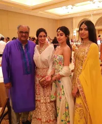  Sridevi, Boney, Janhvi, and Khushi Kapoor 