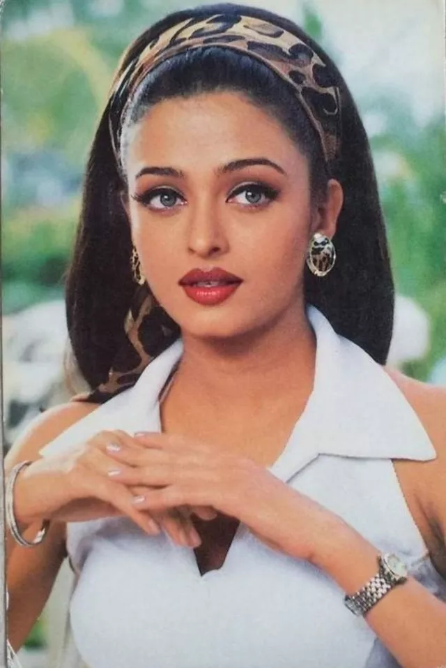 Aishwarya Rai Exudes Beach Babe Vibes In Her Old Photoshoot Dons A