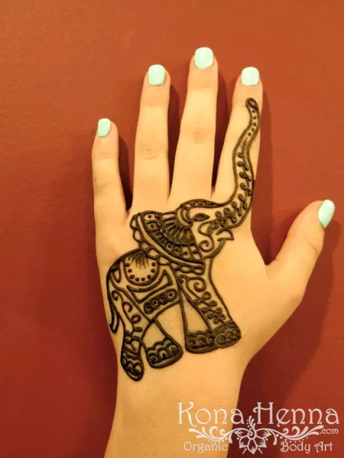 50 Gorgeous Back Mehendi Designs That Are Perfect For All Girls Who