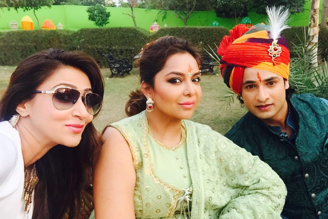 television"s "shiva" himanshu soni marries his long-time girl