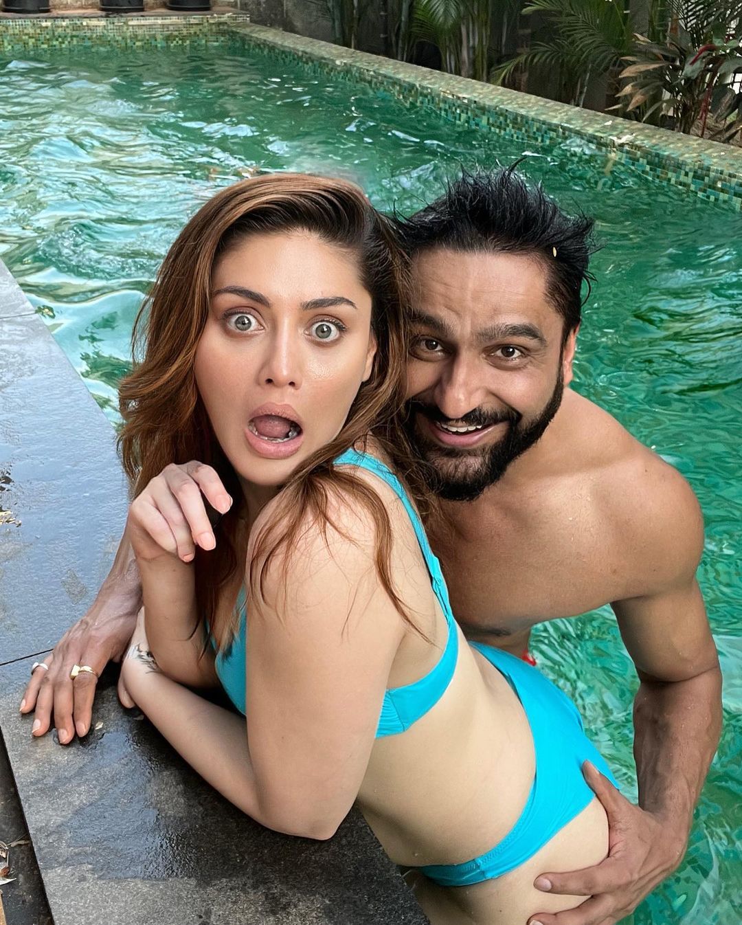 Shefali Jariwala Looks Sexy In A Powder Blue Hued Bikini As She Drops