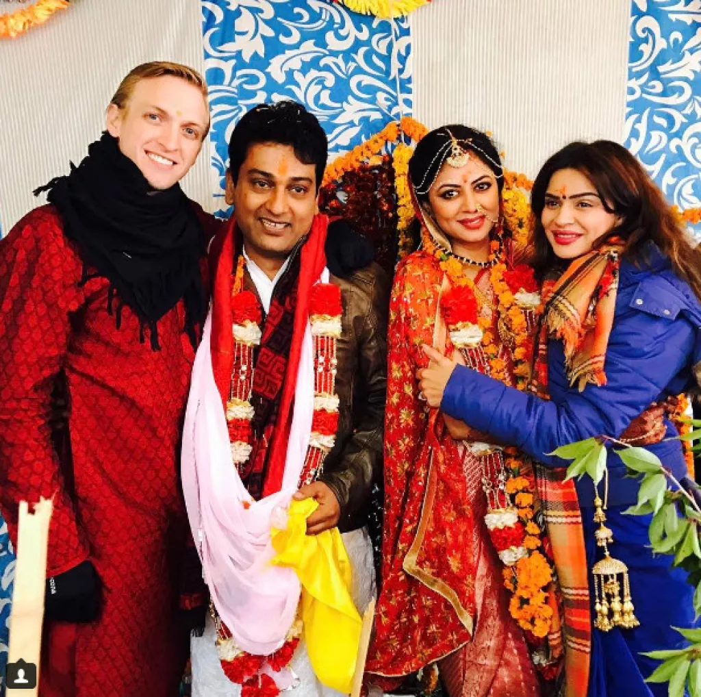 'F.I.R.' Fame Actress Kavita Kaushik Gets Married To Her Boyfriend