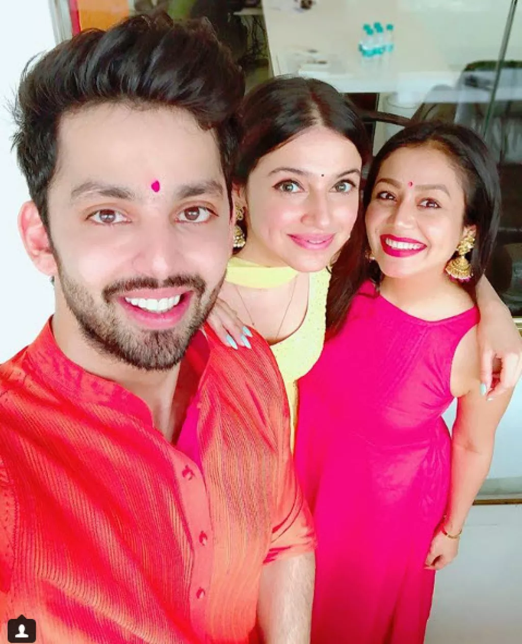 A Famous And Beautiful Actress Played The Cupid For Himansh Kohli And