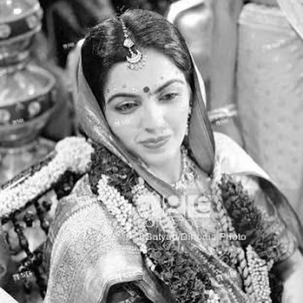 Unseen Pictures From Nita Ambani's Wedding To Mukesh Ambani Proves That ...