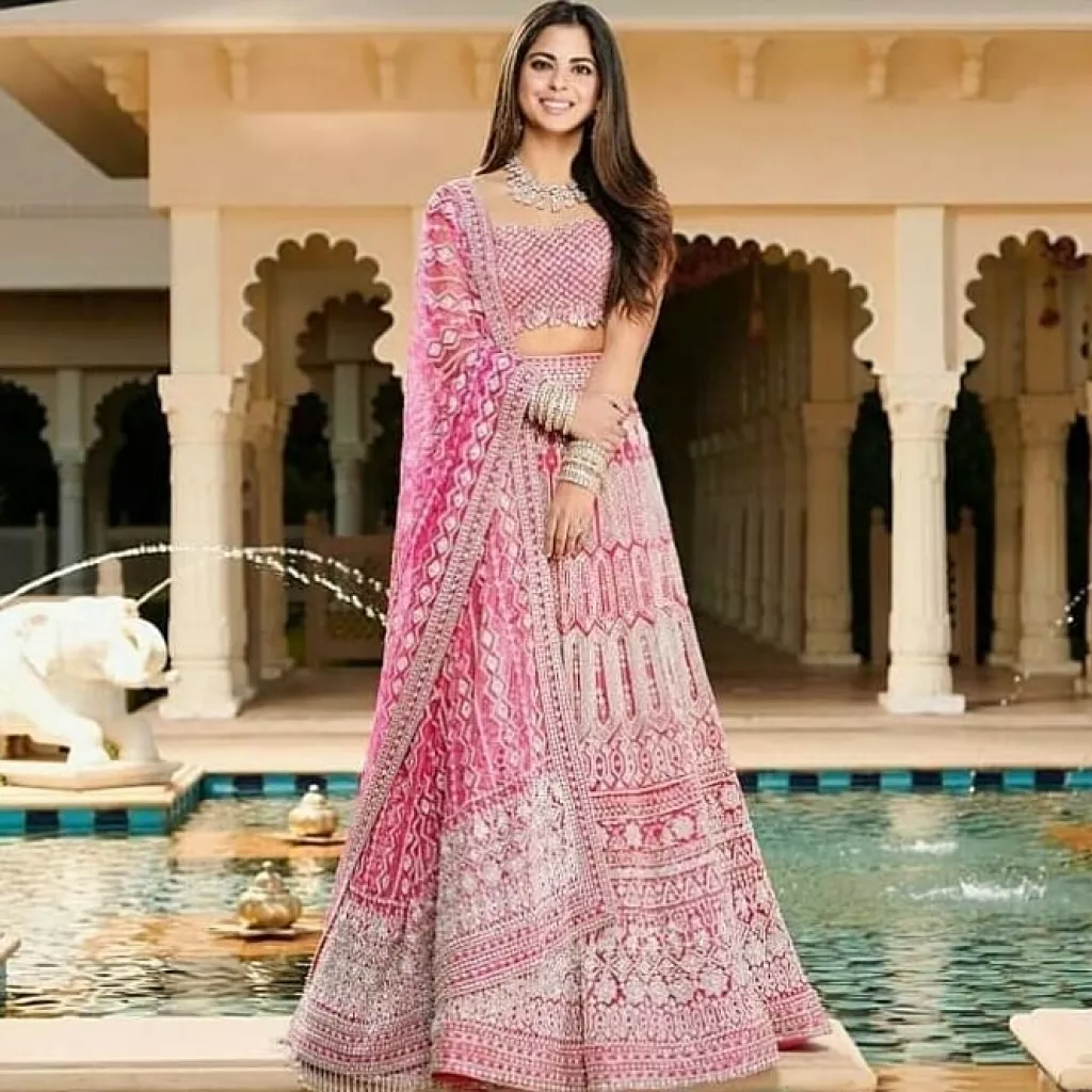 Isha Ambani Piramal's 9 Lehenga Looks That Are Perfect For 9 Nights Of ...