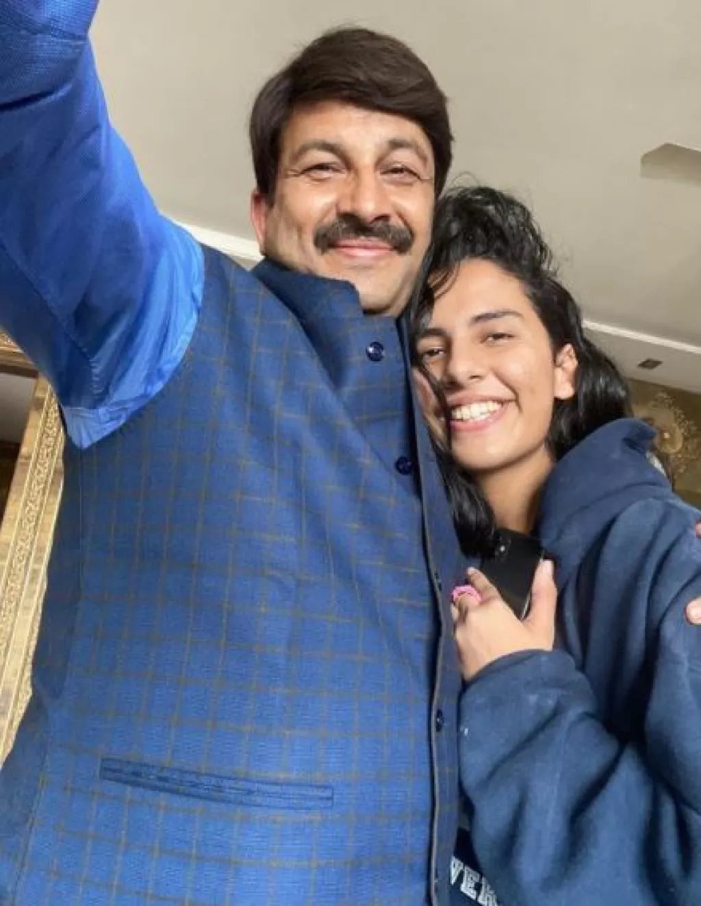 Manoj Tiwari Announces The Name Of His Newborn Daughter, He Is No More