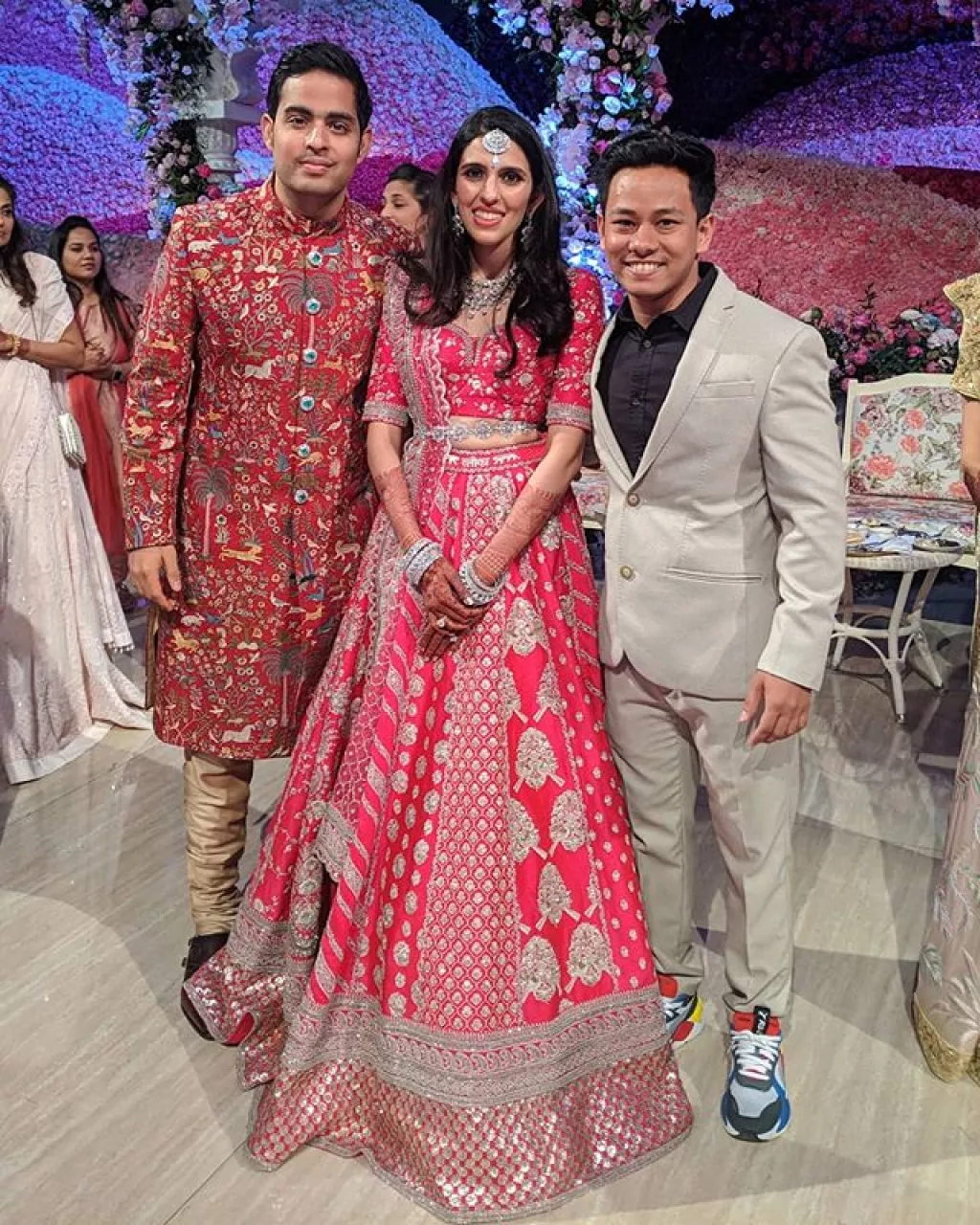 Akash Ambani And Shloka Mehta's Traditional Ensembles Redefine Style ...