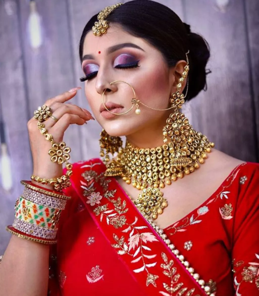 Different Types Of Unique 'Nath' Designs For Brides, Studded Oversized ...