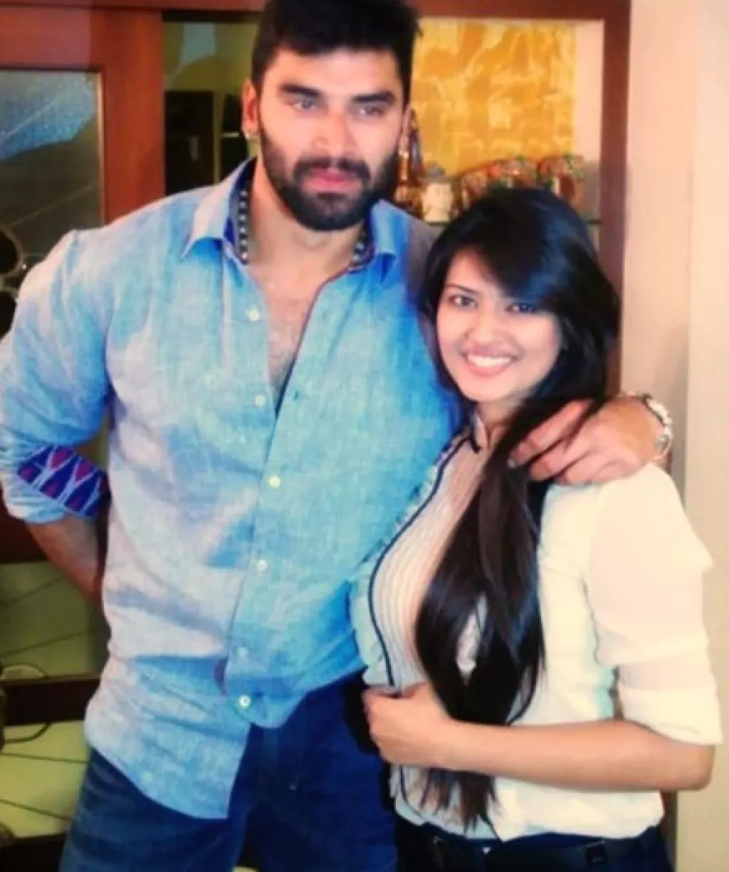 Nikitin Dheer Shares A Throwback Picture With Wifey, Kratika Sengar