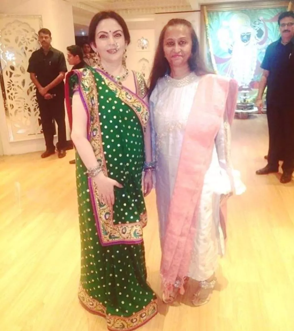 Nita Ambani Twins With Her Bahu, Shloka Mehta In Hues Of Green For ...