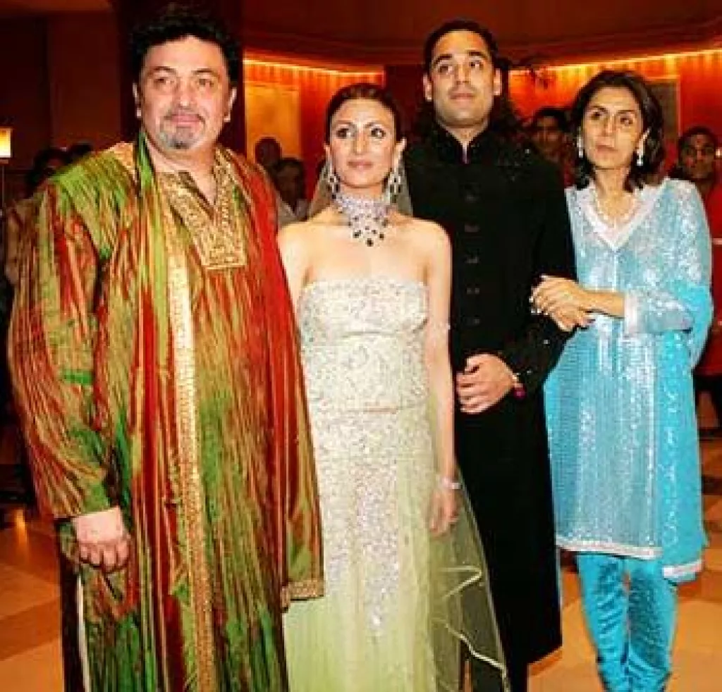 Riddhima Kapoor Looked Like A Princess In Neon-Green On Her 'Sangeet ...