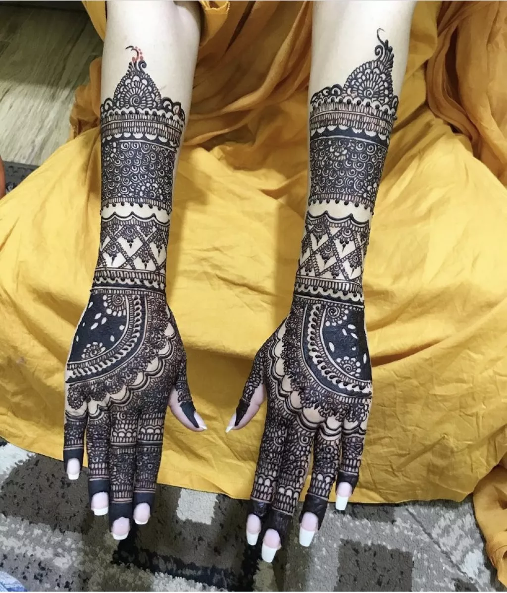 Latest And Trending 'Mehendi' Designs, Fasting Ladies Can Flaunt On ...