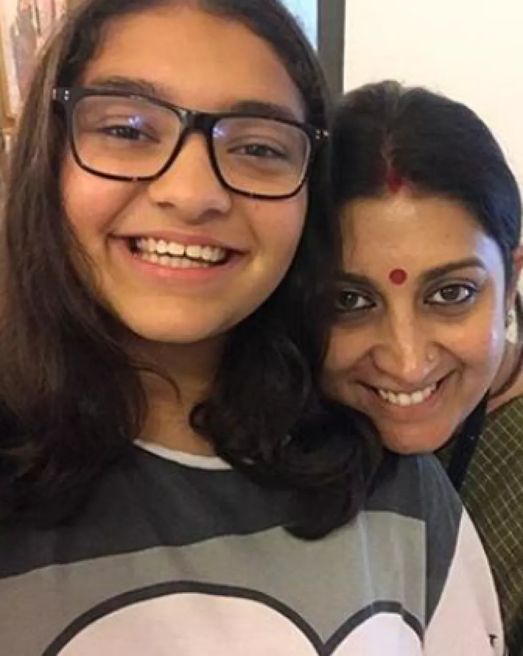 Smriti Irani Shares A Throwback Picture Of Daughter, Zoish As She ...