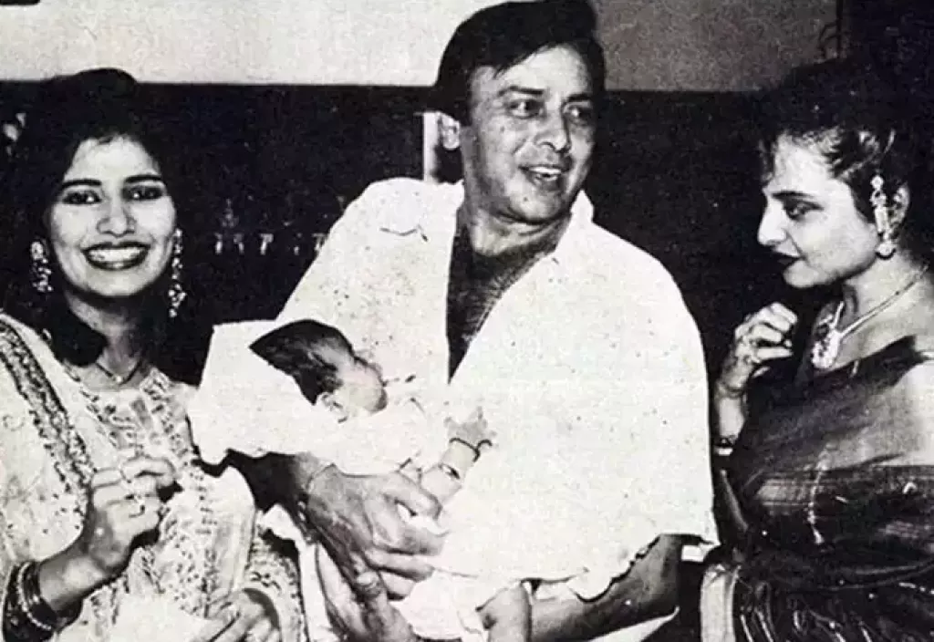 Late Vinod Mehra's Wife, Kiran On Husband's Relationship With Rekha ...