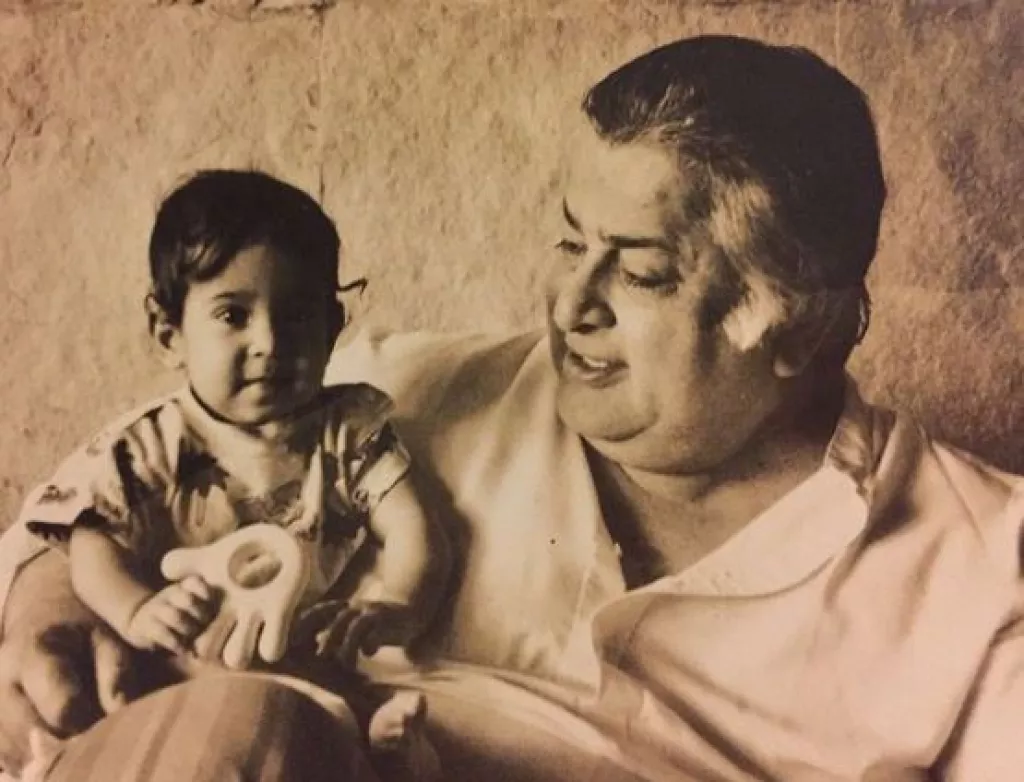 On Shashi Kapoors Birth Anniversary His Daughter Sanjana And Granddaughter Shaira Post Rare Photos