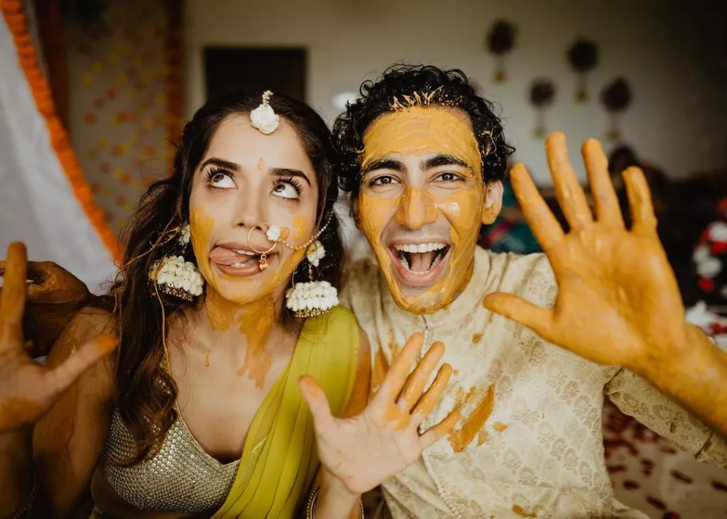 Comedian, Aadar Malik Ties The Knot With Aparna Bajpai, The Bride Wears ...