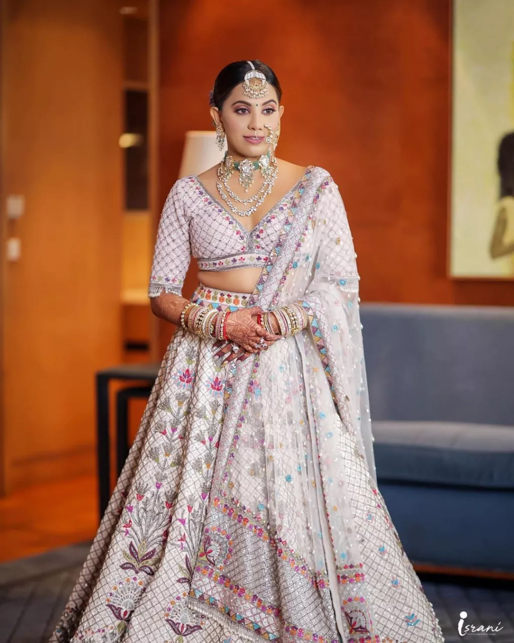 Manish Malhotra Bride Dazzled In A Lavender Coloured Lehenga, Styled ...
