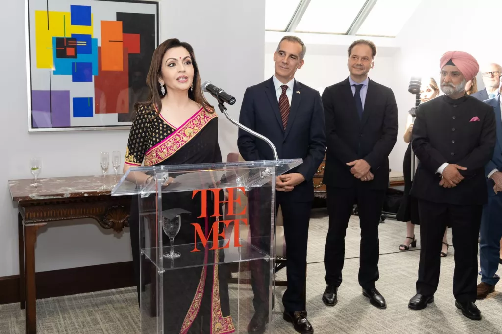 Nita Ambani Receives The Citizen Of Mumbai Award 2023-24, Gets ...