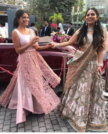 Isha Ambani Piramal's Sartorial Picks For Her Friend's Wedding Is ...