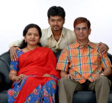 Vijay's Love Story: When Thalapathy Fell For His Fan, Sangeetha And ...