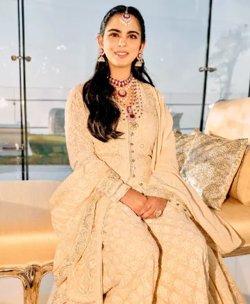 Isha Ambani's Engagement Ring Turns Heads As She Poses In Ivory ...