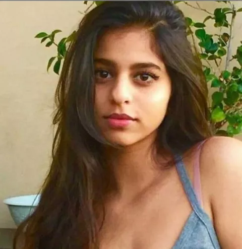 Unseen Throwback Childhood Pictures of Suhana Khan On Her 19th Birthday ...