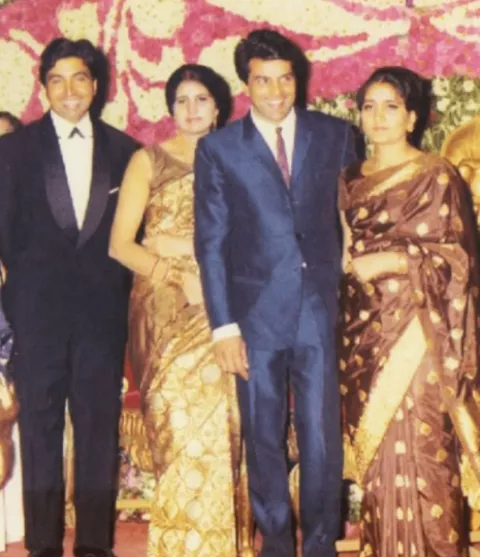 Unseen Picture Of Dharmendra And His First Wife, Prakash Kaur Attending ...