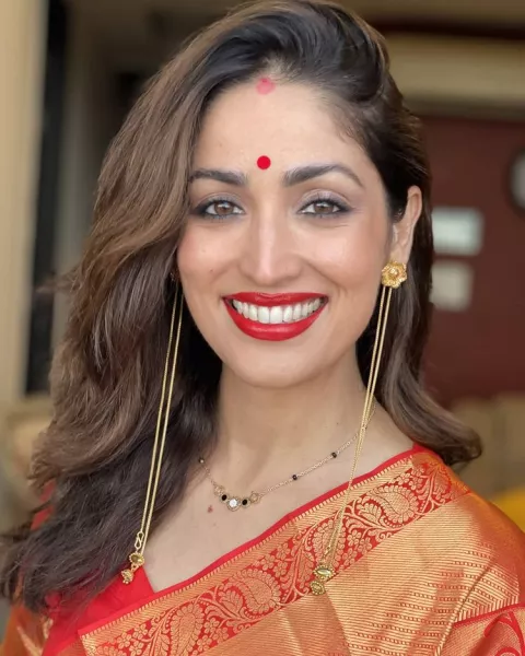 Yami Gautam Ditches 'Aatheru' For A Rs. 39,000 Worth Red Dress, Keeps ...