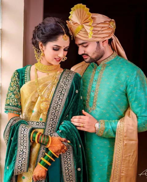 The Bride Looked Regal In Her Traditional Maharashtrian Look On Her ...