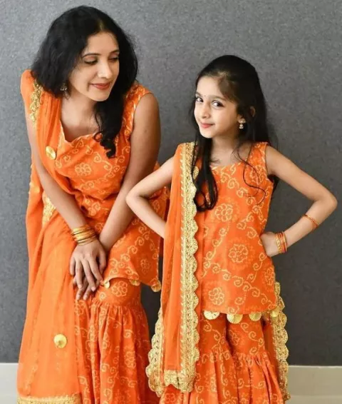 15 Times When Mothers Twinned With Their Little Girls In Matching ...