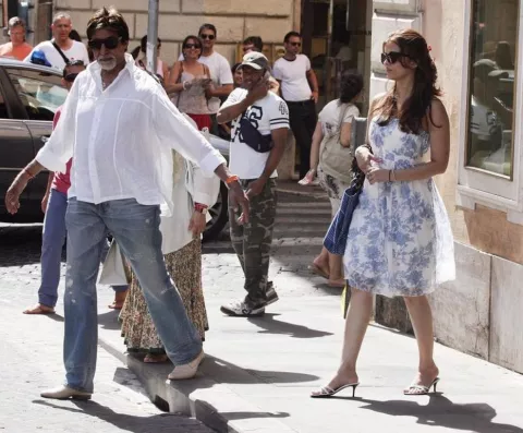 When Abhishek Bachchan And Aishwarya Rai Explored Streets Of Europe ...