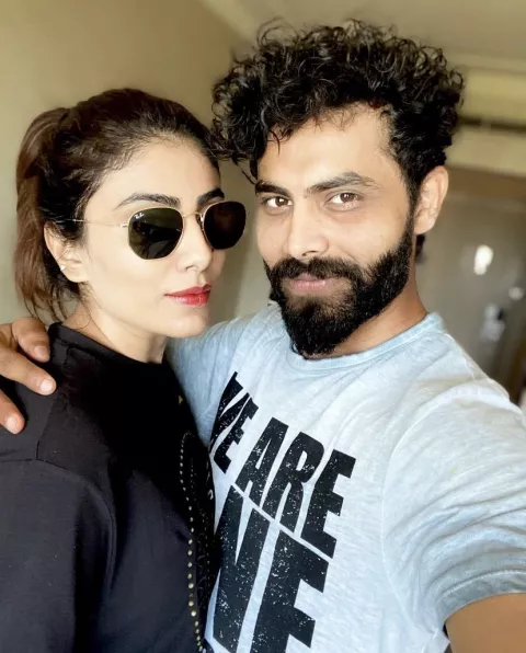 Ravindra Jadeja's Wife, Rivaba Jadeja Is A BJP Leader, She Left ...