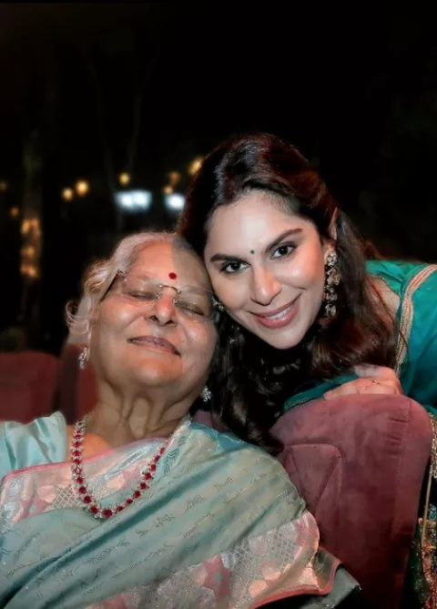 Ram Charans Wife Upasana Seeks Blessings From The Women In Her Life For Her Motherhood Journey