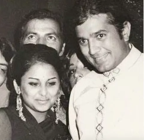 Rajesh Khanna And Anju Mahendru's Love Story: She Was Holding His Hands ...