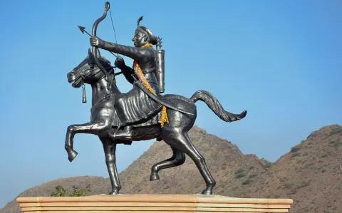 Prithviraj Chauhan And Sanyogita's Love Story: A Painter Turned Cupid ...