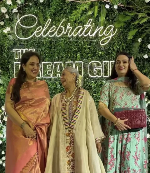 Jaya Bachchan Schools The Paps At Hema Malini's 75th B'Day Bash, Says ...