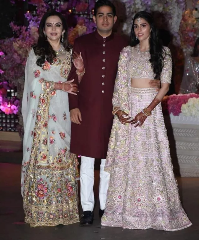 Nita Ambani's Perfect Traditional Looks For The Mother Of A Bride Or ...