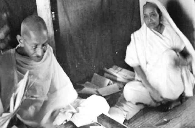 Inside Mahatma Gandhi And Kasturba Gandhi's Beautiful Tale Of True Love ...