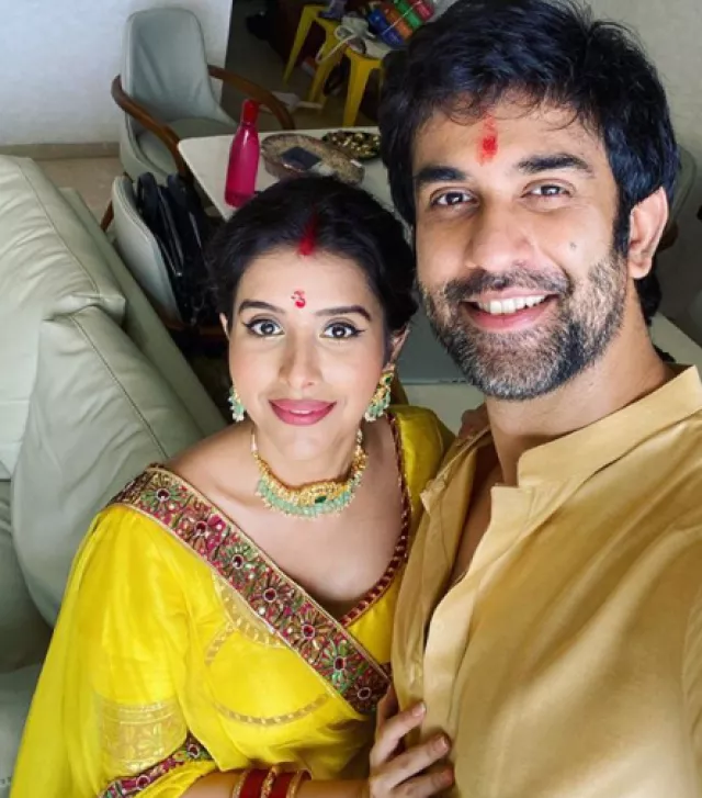 Charu Asopa's Love-Filled Pictures With Hubby, Rajeev Sen On 'Navratri