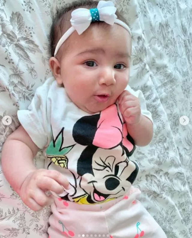 Smriti Khanna's Baby Girl, Anayka Gives Adorable Expressions To Her ...