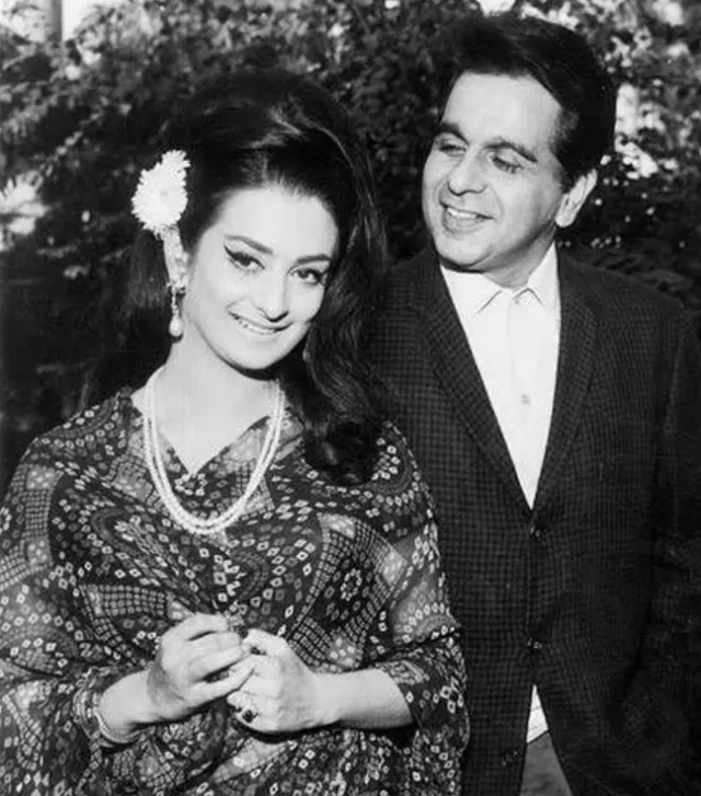 Dilip Kumar And Saira Banu's Love Story, Age Gap Of 22 Years, 54 Years ...