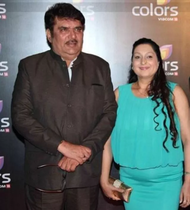 Raza Murad's Love Life: From Getting Bitten By A Girl On Nose To His