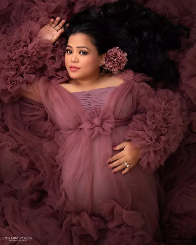 Mommy To Be Bharti Singh Looks Alluring In Her Latest Maternity Shoot Oozes Pregnancy Glow