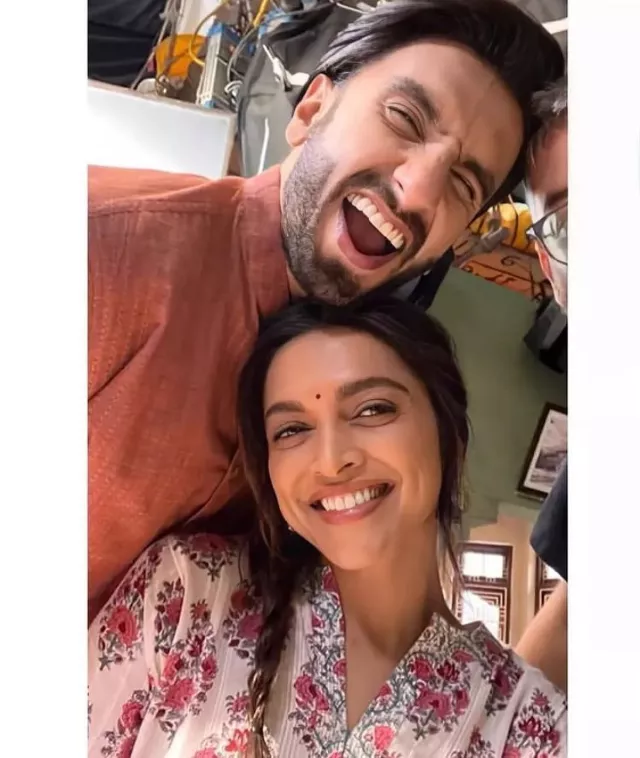 Unseen Picture Of Deepika Padukone And Ranveer Singh As They Share A ...