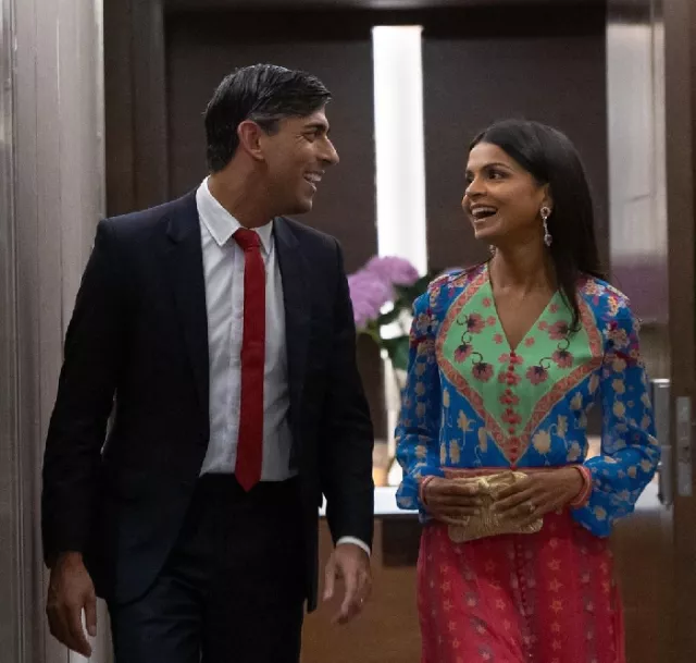 UK's PM, Rishi Sunak's Wife, Akshata Murty Dons A Floral-Printed Dress ...