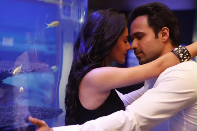 Emraan Hashmi Reveals His 7 Kissing Secrets On How To Kiss Passionately