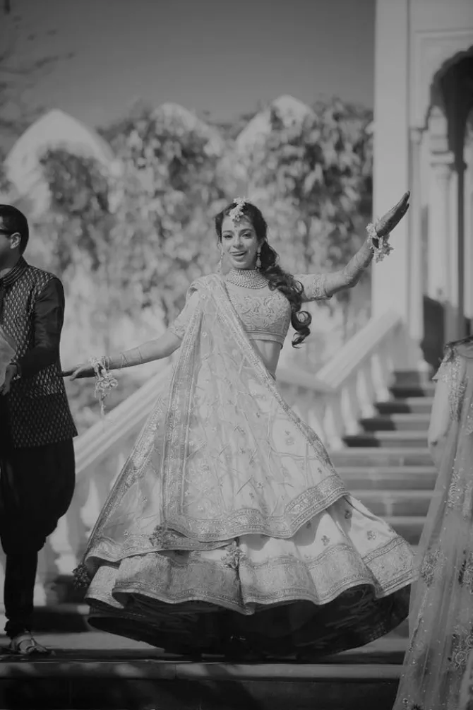 50 Pictures Of Happy Brides Twirling Their Wedding Lehengas Are A ...