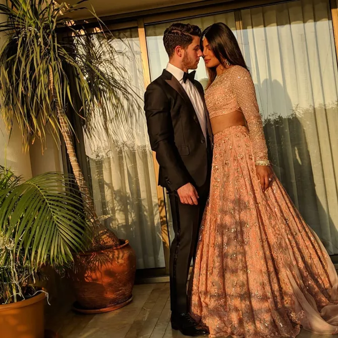 Priyanka Chopra And Nick Jonas at their Delhi Wedding Reception! | Priyanka  chopra, Delhi wedding, Chopra