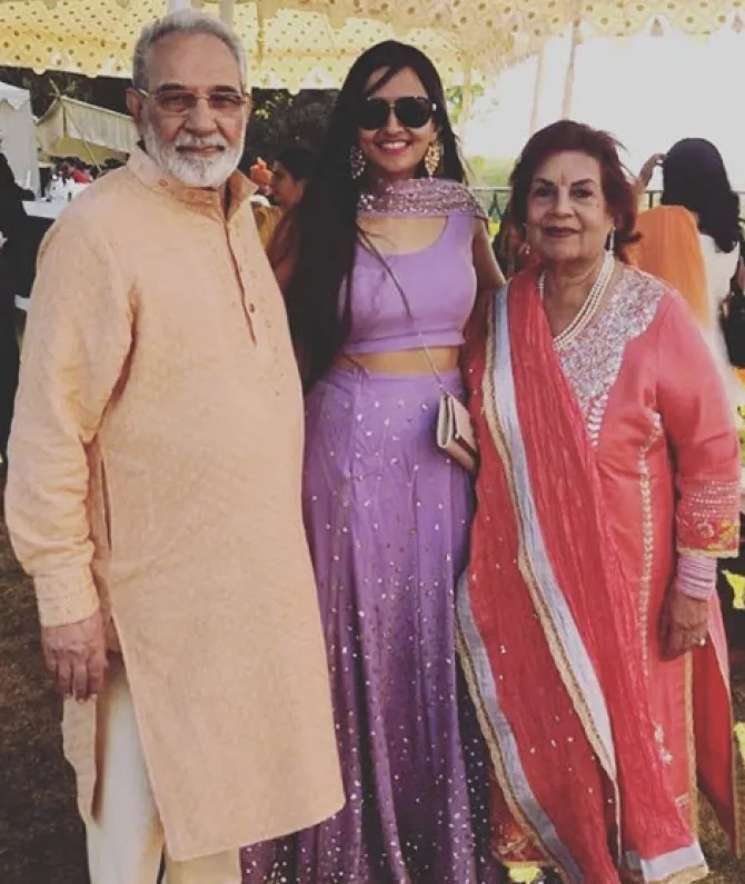 Kulbhushan Kharbanda's Daughter, Shruti Gets Married In A Grand Wedding