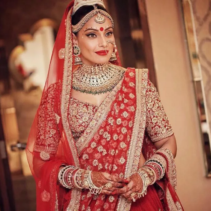 buddhist bride in white saree